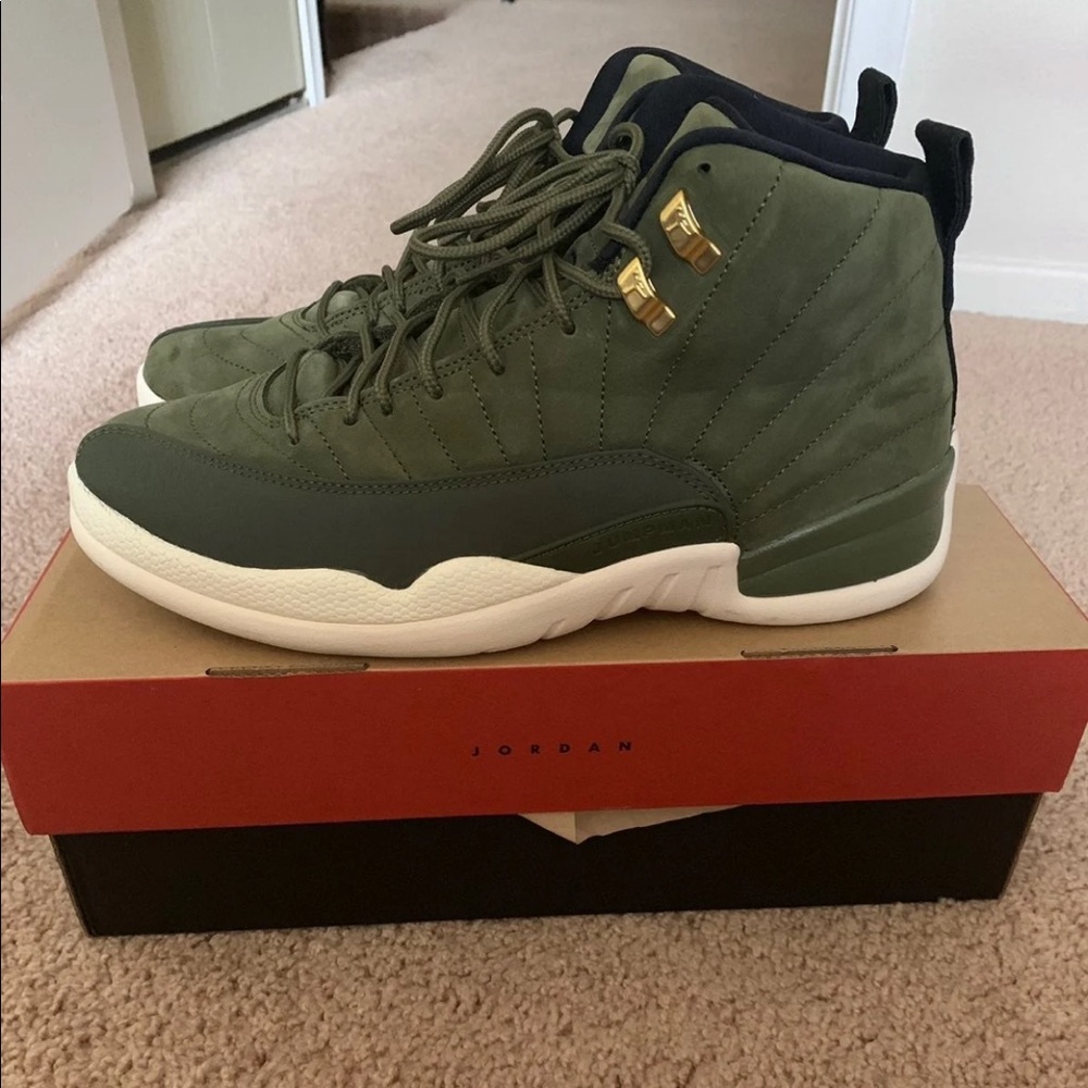 Jordan 12 Olive Canvas CP3 sz 10